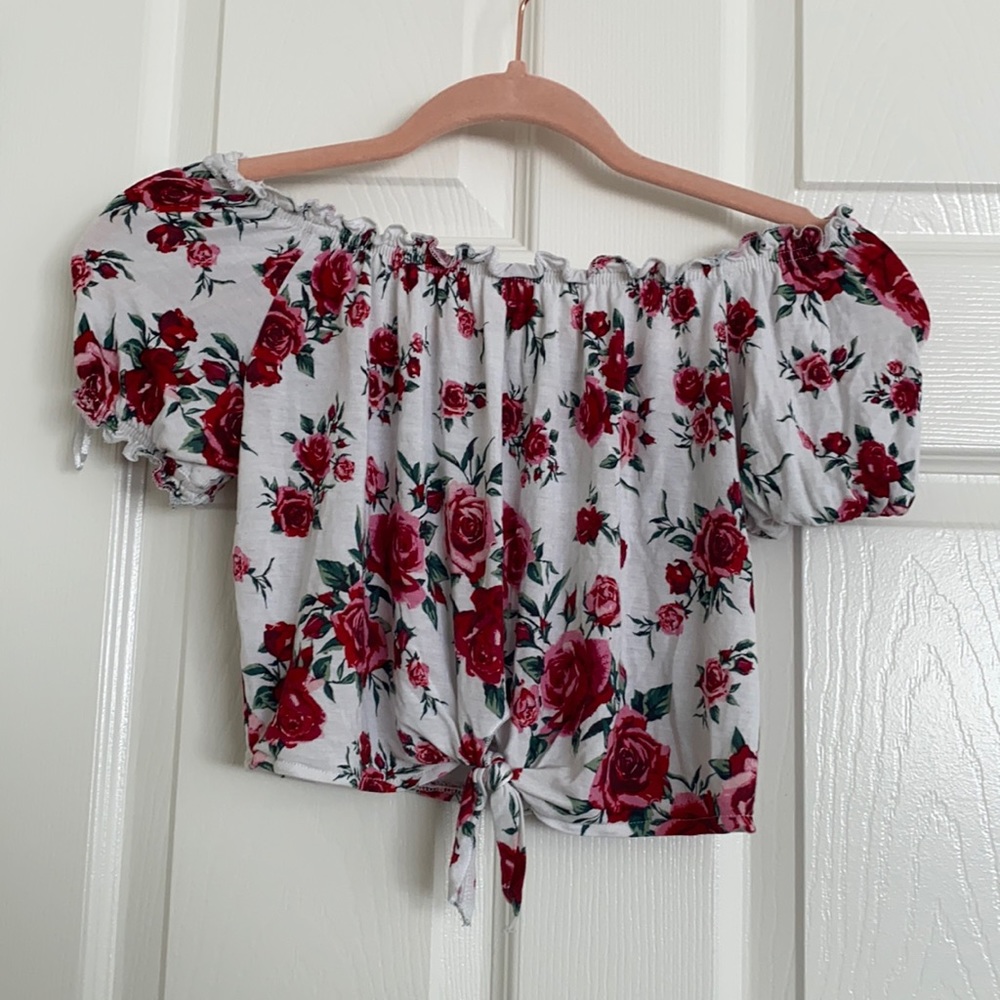 Crop with roses